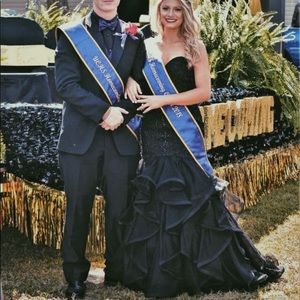 Sherri Hill Black homecoming prom long dress